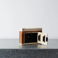 1974 LOMOGRAPHY High-tech-Appareil instantané Lomo’Instant Sanremo - Lomography