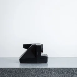 1907 IMPOSSIBLE High-tech-Appareil photo retro Polaroid Now + - Noir