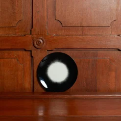 259 SERAX Assiettes Plates-Assiette plate en porcelaine Ann Demeulemeester - Noir et blanc