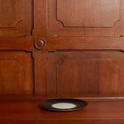 259 SERAX Assiettes Plates-Assiette plate en porcelaine Ann Demeulemeester - Noir et blanc