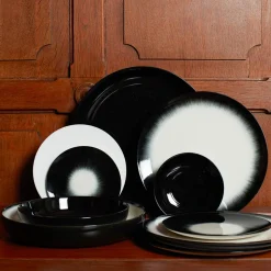 259 SERAX Assiettes Plates-Assiette plate en porcelaine Ann Demeulemeester - Noir et blanc