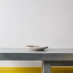 2180 ANNE SOPHIE MATRELLA L'esprit Merci|Assiettes Plates-Assiette Torsade - Anne Sophie Matrella