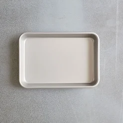 495 AKAO ALUMINIUM LTD Plateaux-Bac en aluminium