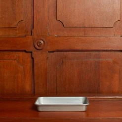 495 AKAO ALUMINIUM LTD Plateaux-Bac en aluminium