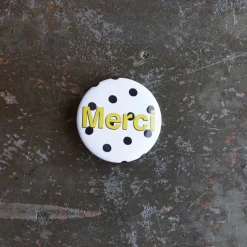 2261 STICKER MULE Les Accessoires Merci|L'esprit Merci-Badge Merci - Pois Noir