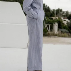 Femme Baserange Pantalons-- Pantalon Limber - Bleu