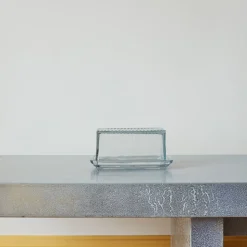 1139 BAZAR DE LUXE Ustensiles-Beurrier en verre moulé