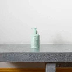 1598 CORPUS Soins Du Corps-Body Wash - Santalum - CORPUS