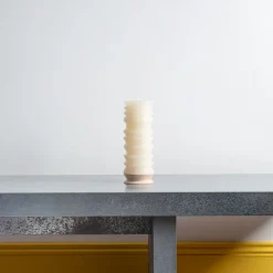 299 STUDIO DE LAUBADERE Bougies & Parfums D'intérieur-Bougie blanc avec socle en bois