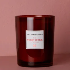 2999 SAS W Bougies & Parfums D'intérieur-Bougie Woody Office - Lola James Harper - 190 g