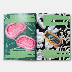 Carhartt WIP Livres|Accessoirisez Votre Intérieur-- Magazine Wip n°10 - Blanc