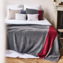 2138 TESSILECHITI Plaids & Couvertures|Accessoirisez Votre Intérieur-Couverture Merci - Gris