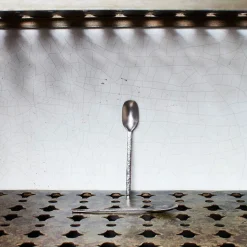 259 SERAX Couverts|Cuillère À Café-Cuillère en métal martelé - Stonewash - La Nouvelle Table