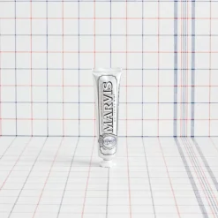 1162 AEGIS PHARMA Brosse À Dents Et Dentifrice|Salle De Bain : Esprit Japonais-Dentifrice - Menthe Blanche - Marvis - 85 ml