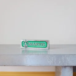 1162 AEGIS PHARMA Brosse À Dents Et Dentifrice|Sélection De Bain Merci-Dentifrice - Menthe Forte - Marvis - 85 ml