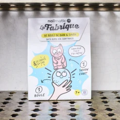Enfant 2000 NAILMATIC L'univers Enfant|Jeux-Fabrique de savon et de boule - Coffret