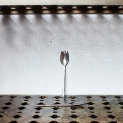 259 SERAX Couverts|Fourchettes-Fourchette apéro en métal martelé - Stonewash - La Nouvelle Table