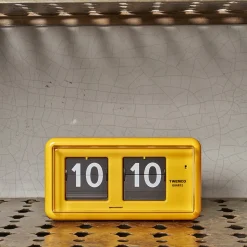 1644 TWEMCO Horloges-Horloge QT 30 - Jaune - Twemco