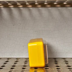 1644 TWEMCO Horloges-Horloge QT 30 - Jaune - Twemco