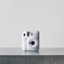 1253 FUJIFILM High-tech-Instax Mini 12 - Clay White