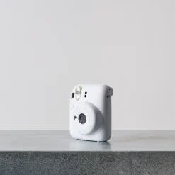 1253 FUJIFILM High-tech-Instax Mini 12 - Clay White