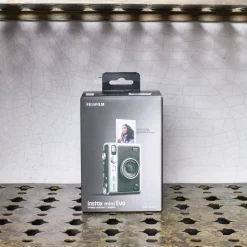 1253 FUJIFILM High-tech-Instax Mini Evo - Noir