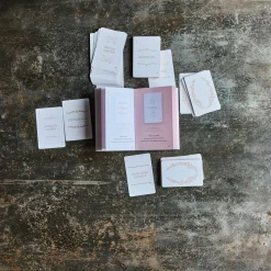 Enfant 746 HACHETTE EDITIONS L'univers Enfant|Jeux-Jeu de cartes - Oracle des réponses divines