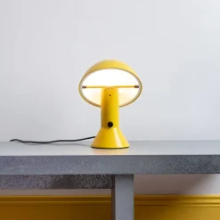 1437 MARTINELLI LUCE Lampes-Lampe de table Elmetto - Jaune