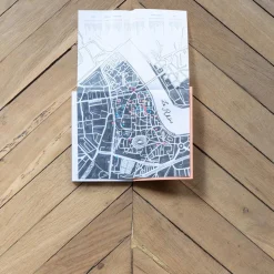 2037 A Week ABROAD Livres-Livre - A Week Abroad Arles Camargue