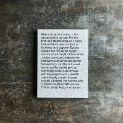 1212 INTERART Livres-Livre - Nike: Form Follows Motion
