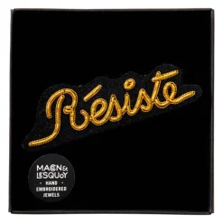Femme MACON & LESQUOY Pin's|Pin's-Macon & Lesquoy - Broche - Resiste