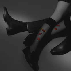 Femme MACON & LESQUOY Pin's|Pin's-Macon & Lesquoy - Broche - Coeur rouge