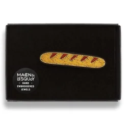 Femme MACON & LESQUOY Pin's|Pin's-Macon & Lesquoy - Broche - Baguette de pain
