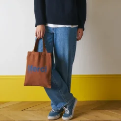Femme V01 Tote Bags Merci-Merci - Tote Bag en coton - Marron & Marine