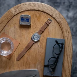 Homme MERCI L'esprit Merci|La Montre Merci-Montre - Instruments Beaumarchais H02 x Hodinkee