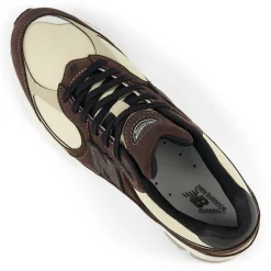 Homme New Balance Baskets-- Baskets 2002 - Black Coffee