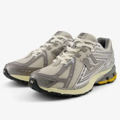 Femme New Balance Baskets-- Baskets 1906 RRD - Gris