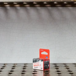 1974 LOMOGRAPHY High-tech-Pellicule Berlin 400 35mm - Noir & Blanc - Lomography