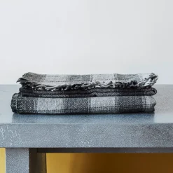 1050 MOISMONT Plaids & Couvertures-Plaid à carreaux - Gris - Moismont