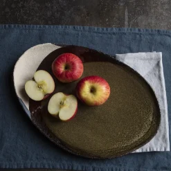 925 JARS CERAMISTES Plats-Plat en grès émaillé Wabi - Seidou Kaki