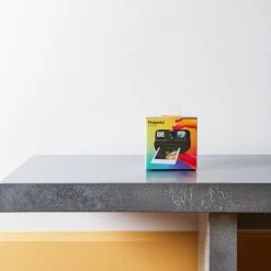 1907 IMPOSSIBLE High-tech-Polaroid Go Black