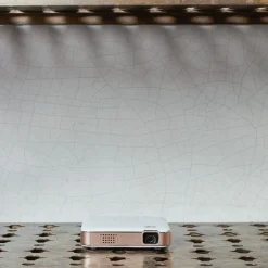 1537 TECH TRAINING High-tech|L'esprit Merci-Projecteur Portable Luma 150 sans fil Kodak