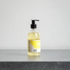 674 CUT BY FRED Soins Des Cheveux|Sélection De Bain Merci-Shampoing détox vegan - Cut by Fred - 290 ml