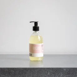 674 CUT BY FRED Soins Des Cheveux|Sélection De Bain Merci-Shampoing hydratant Vegan - Cut by Fred - 290ml