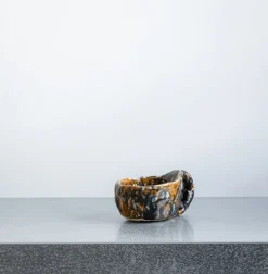 1393 EMILIE HOLM ATELIER Tasses-Tasse en céramique mouchetée - Jaune & Noir