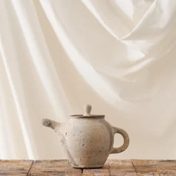 2179 BENOIT AUDUREAU Théières-Théière en terre locale - Blanc gris