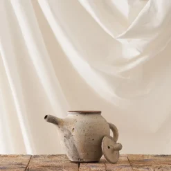 2179 BENOIT AUDUREAU Théières-Théière en terre locale - Blanc gris