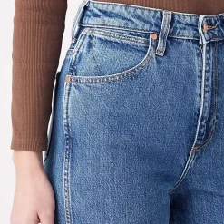 Femme Wrangler Jeans-- Jean Mom - Winter Hue