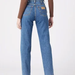 Femme Wrangler Jeans-- Jean Mom - Winter Hue